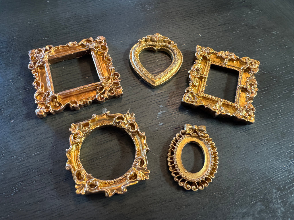 Gold Mini Frames – Set of 5