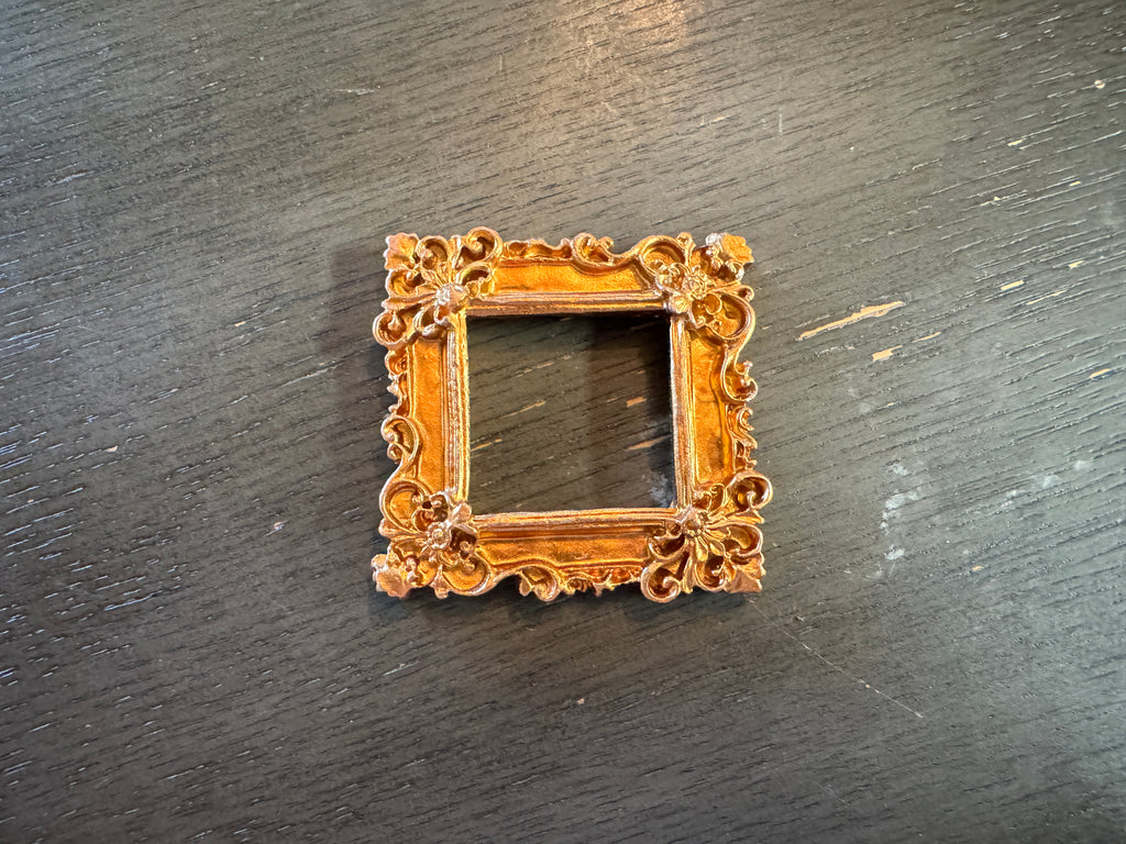 Gold Mini Frames – Set of 5